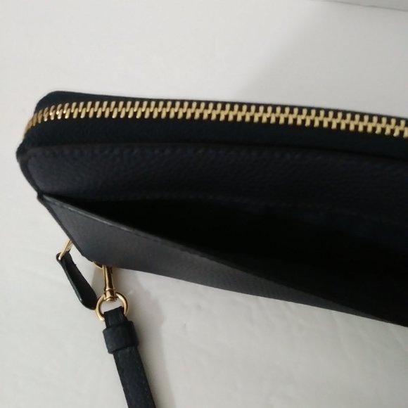 Coach Navy Blue Leather Zip Around Wristlet - Picture 13 of 14